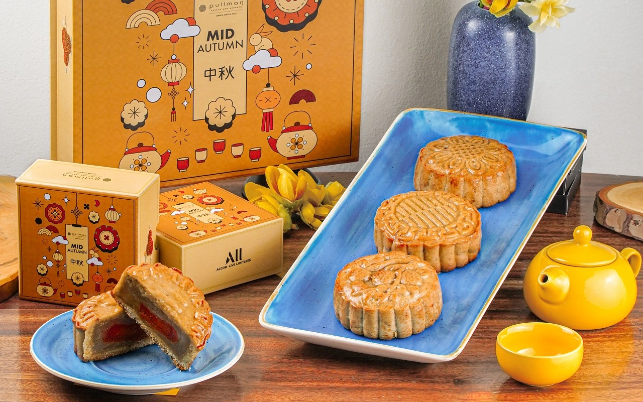 The Best Mooncakes for MidAutumn Festival in Jakarta What's New